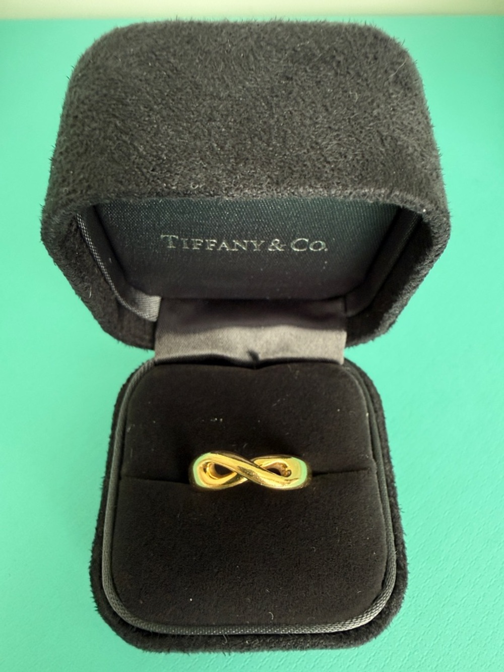 Tiffany & Co. 18k Yellow Gold Infinity Band Ring